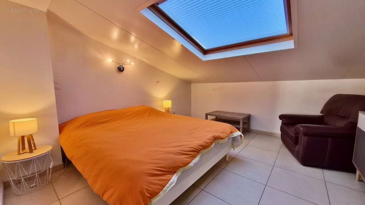 Maison à POUZOLLES
