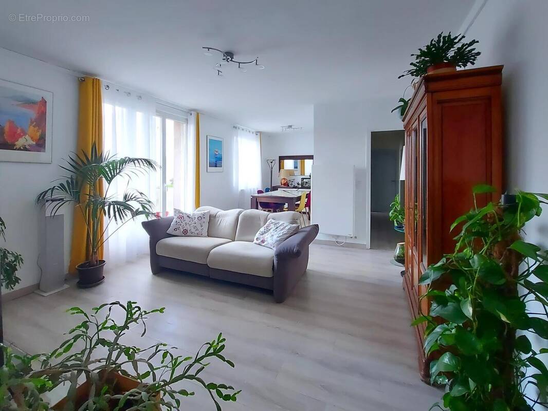 Photo 1 - Appartement à MANTES-LA-VILLE