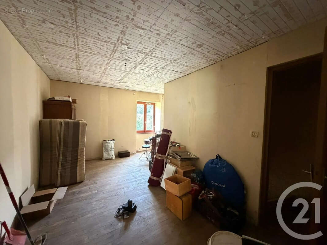 Maison 150 m² à Vocance  - photo 26