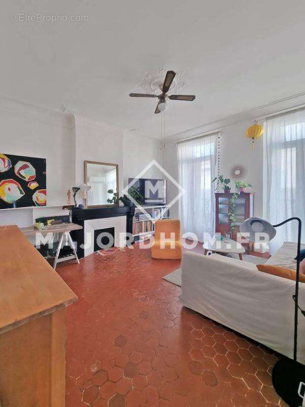 Appartement à MARSEILLE-7E