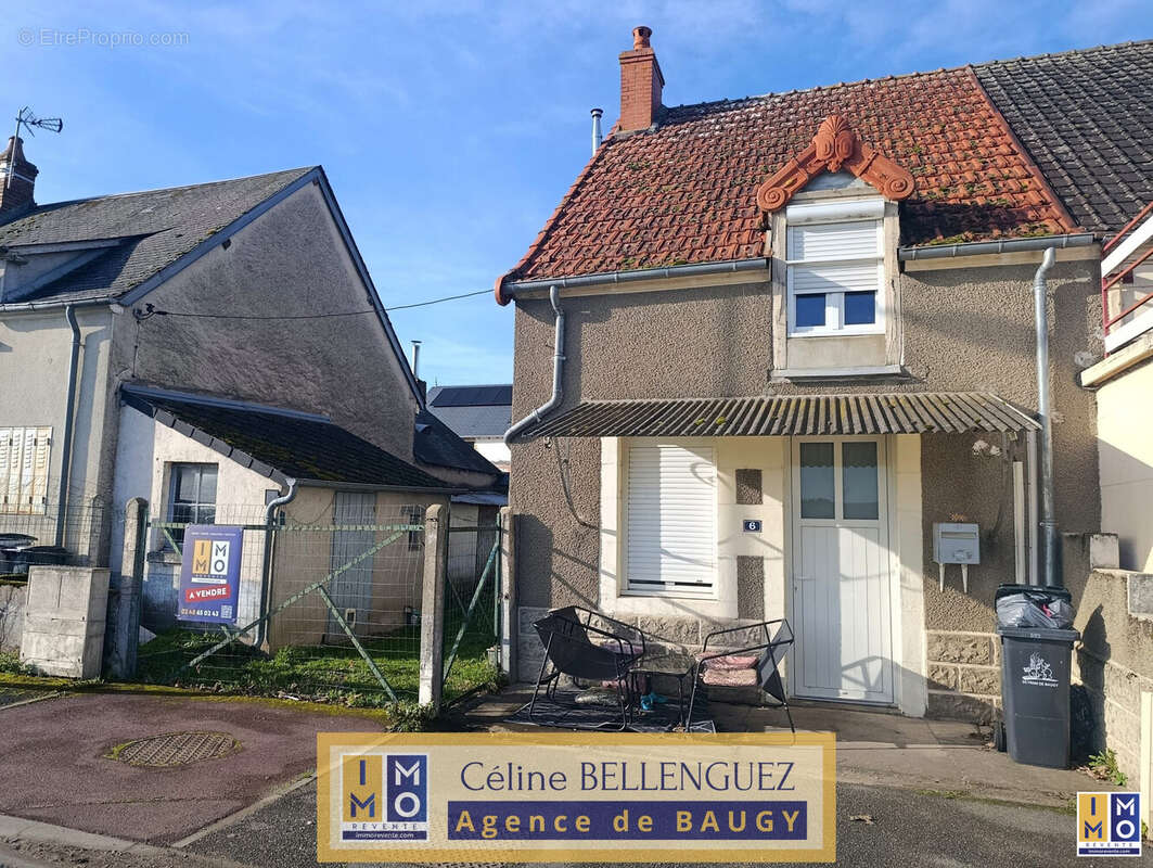 Maison à AVORD