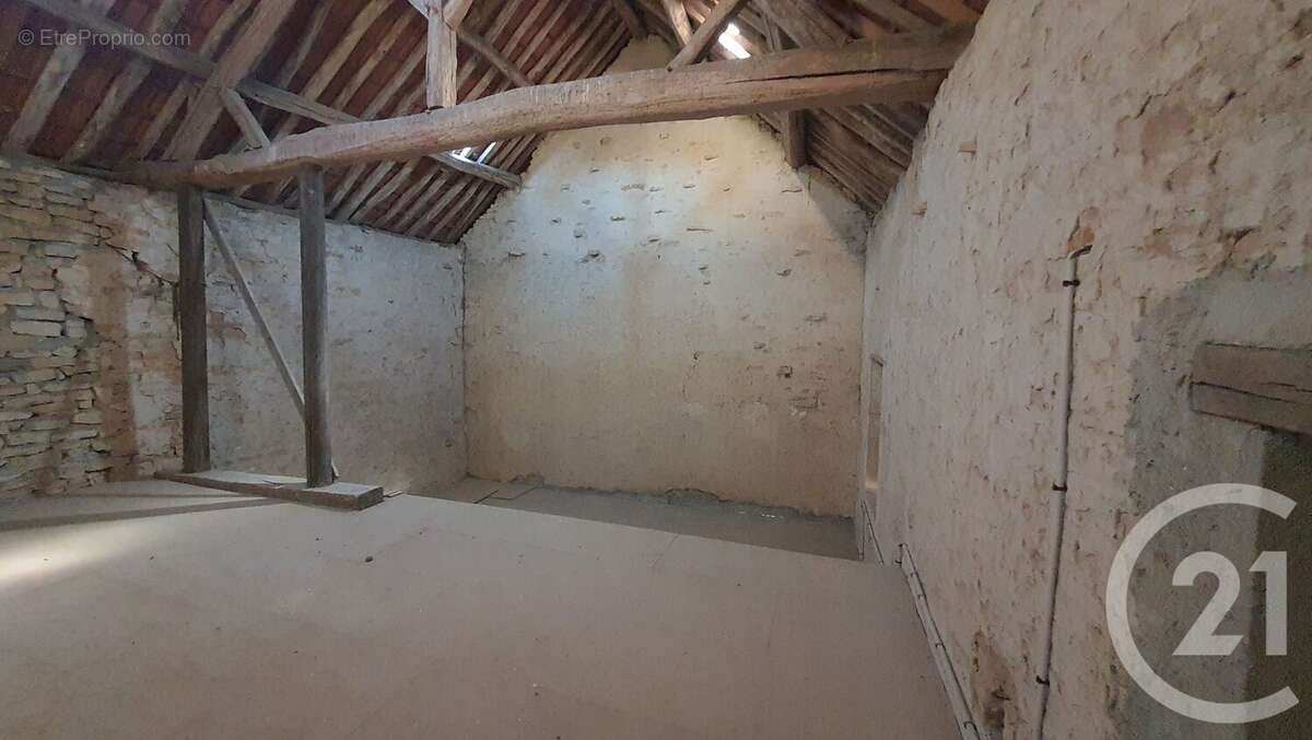 Maison à CORVOL-L&#039;ORGUEILLEUX