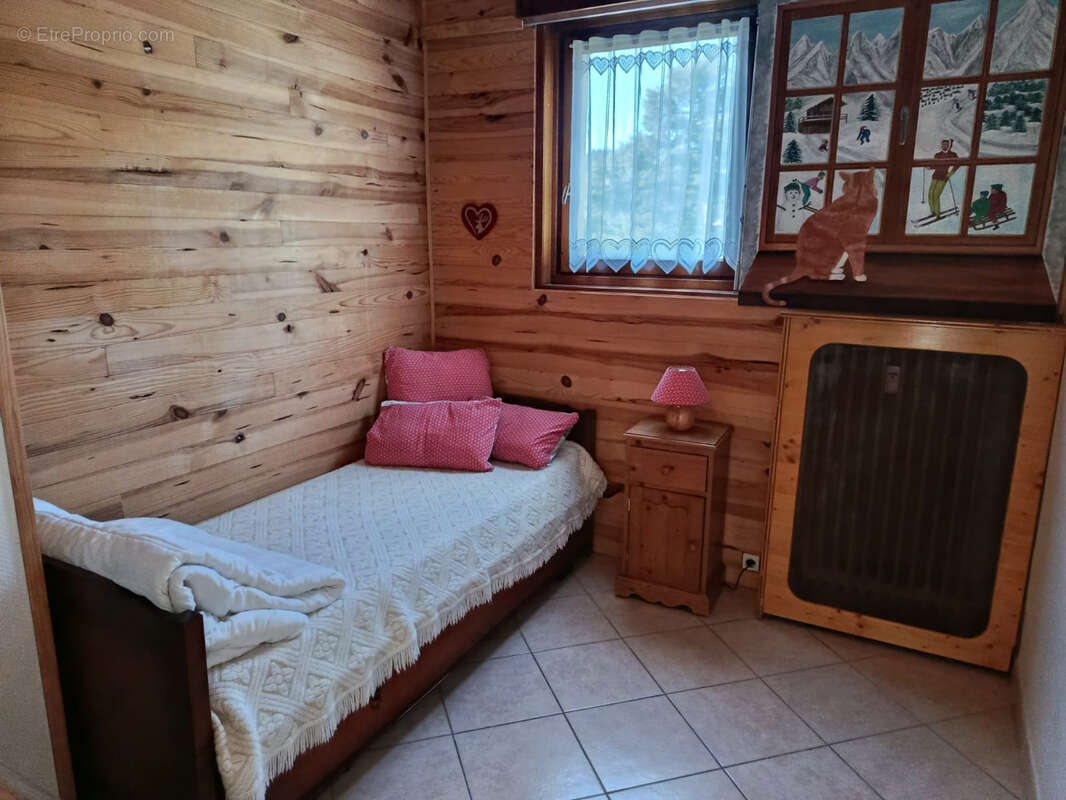 Appartement à GREOLIERES