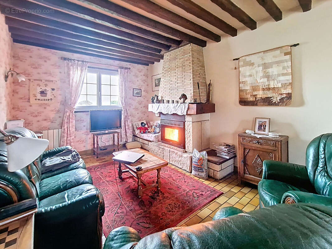 Maison à LES VENTES