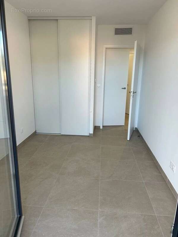 Appartement à VILLENEUVE-LOUBET