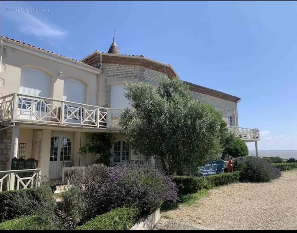 Appartement à MESCHERS-SUR-GIRONDE