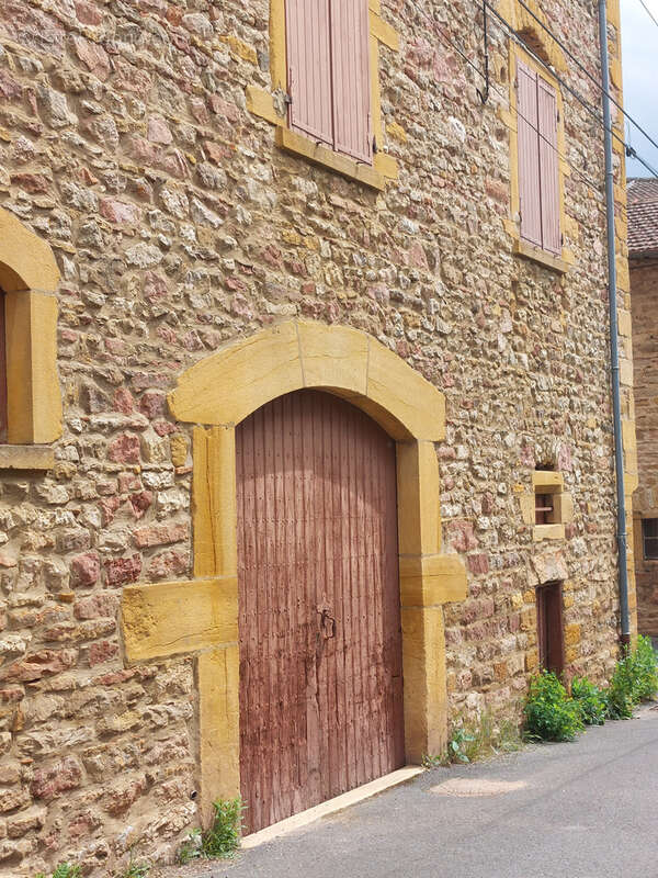 Maison à LE BOIS-D'OINGT