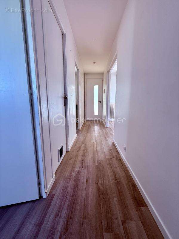 Maison à SAINT-PIERRE-DU-PERRAY