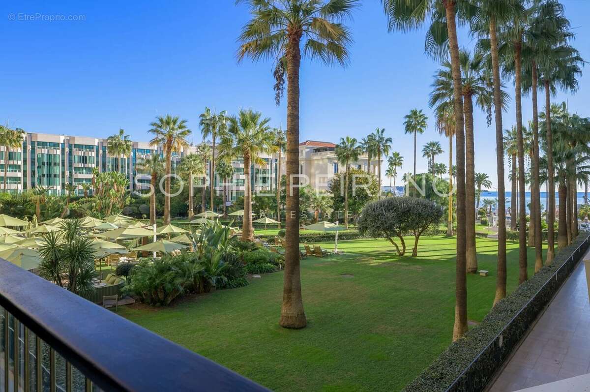 Appartement à CANNES