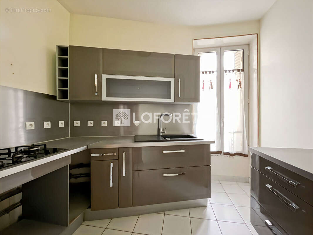 Appartement à MAISONS-ALFORT