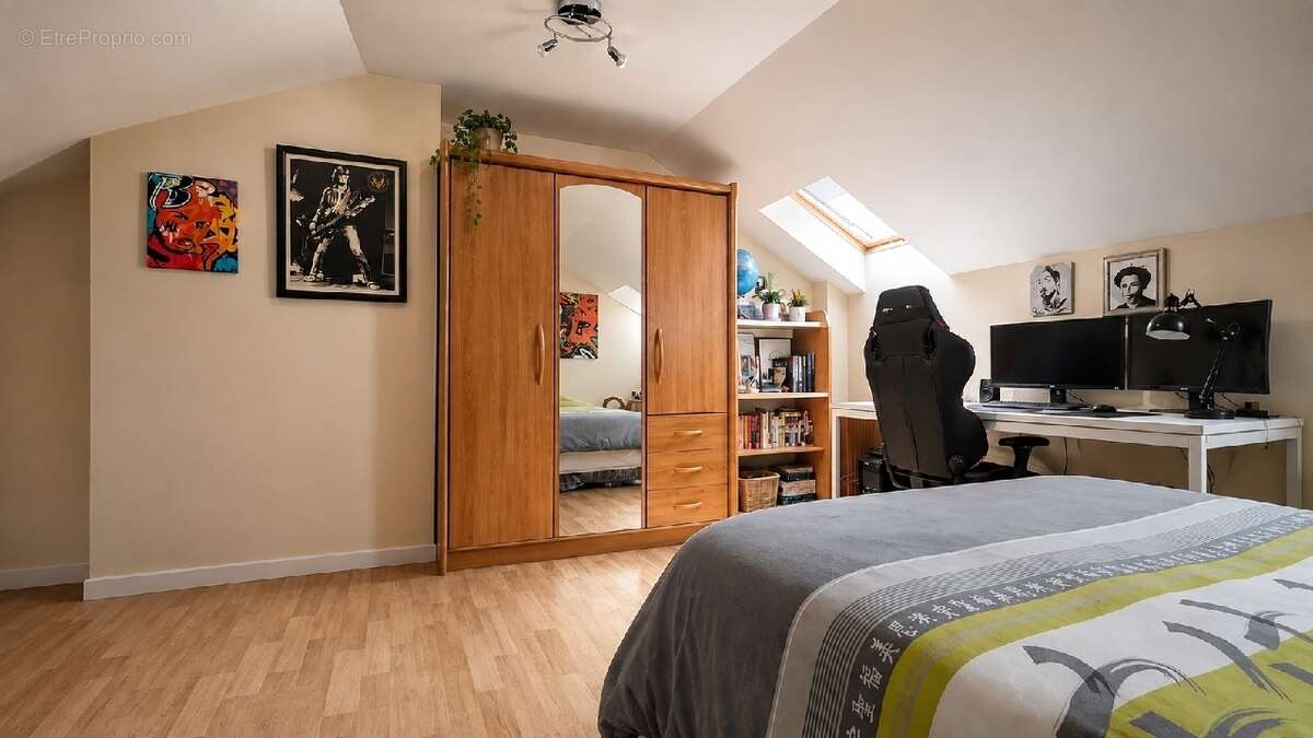 Appartement à LOUVRES