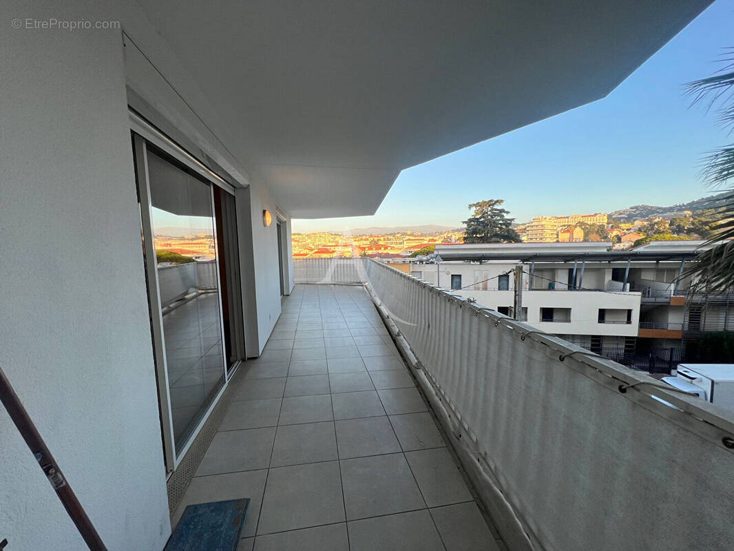Appartement à CANNES