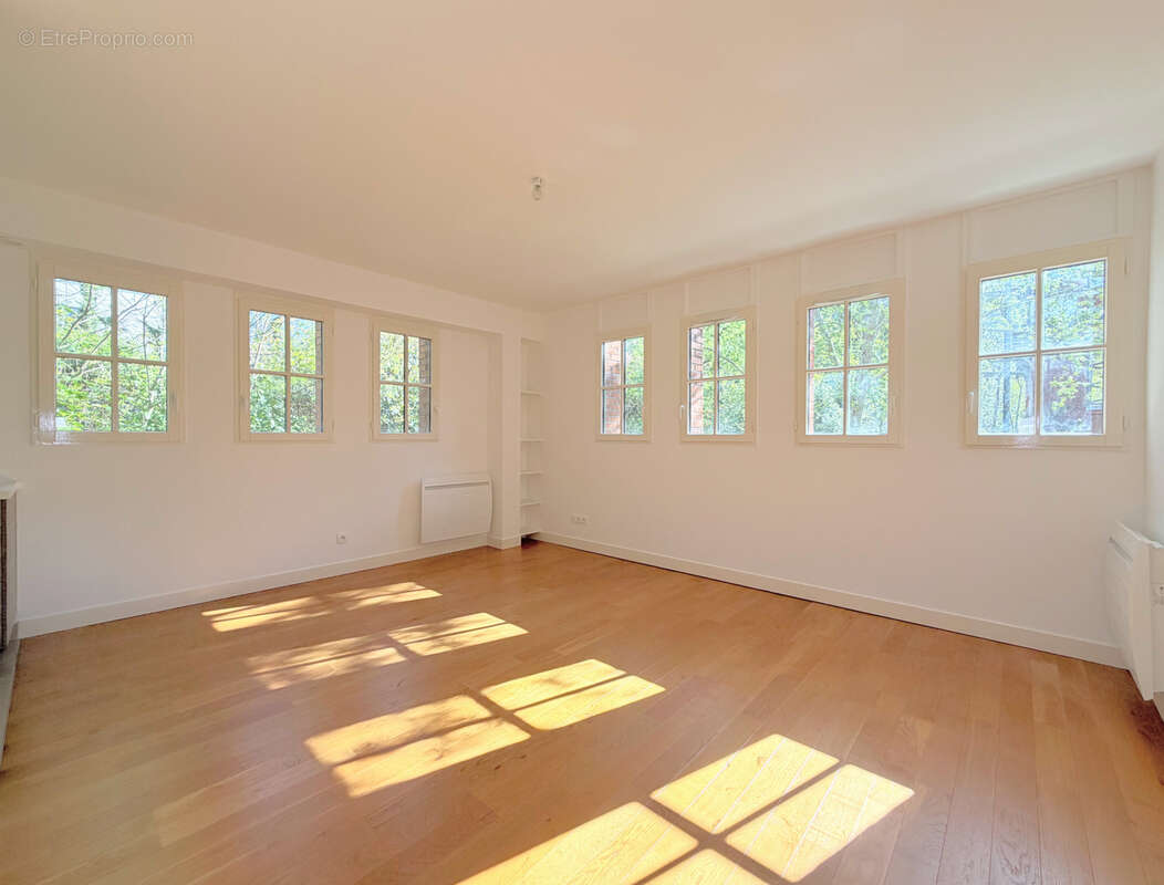 Appartement à GARCHES