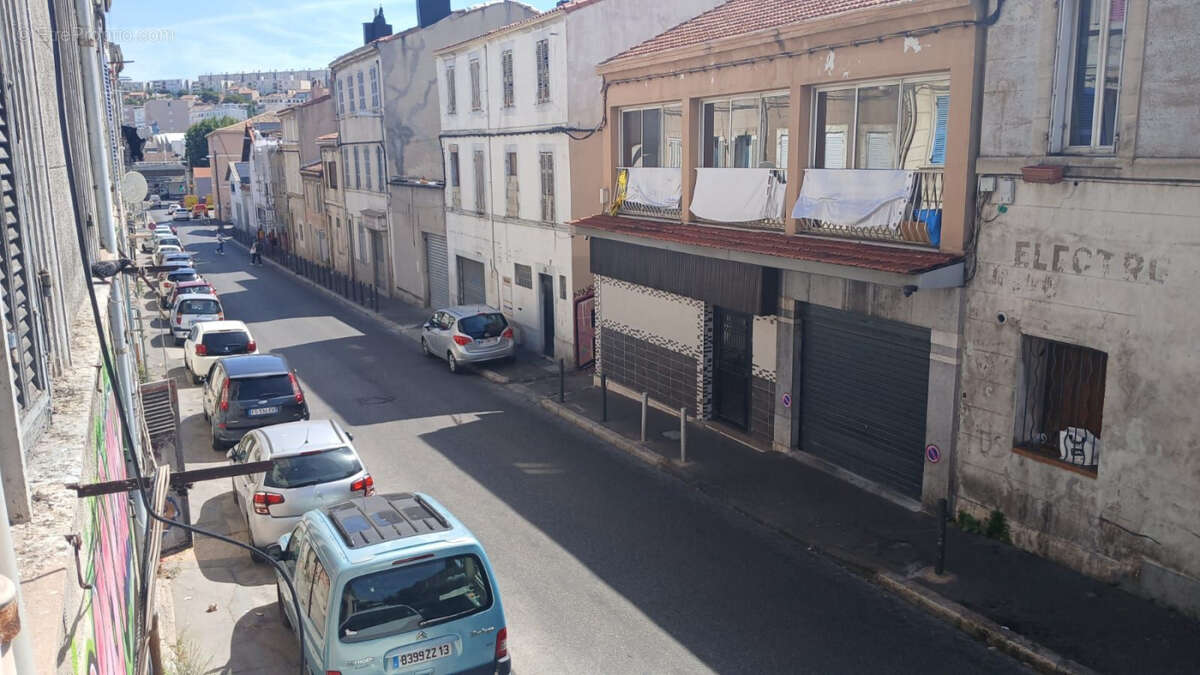 Appartement 35 m² à Marseille-3e  - photo 2