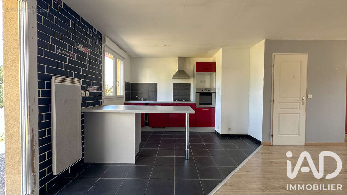 Maison 73 m² à Montbozon  - photo 5