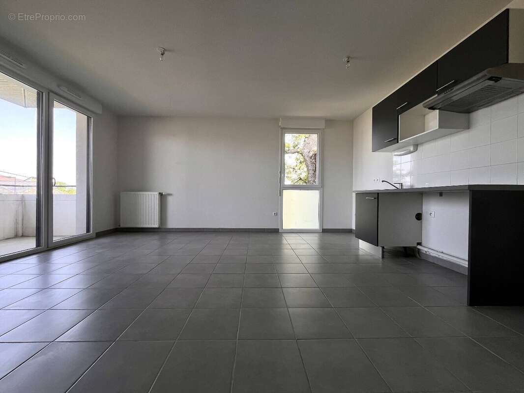 Appartement à MONDONVILLE