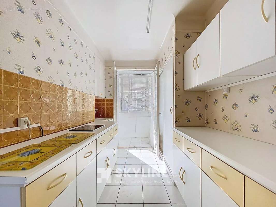 Appartement à MARSEILLE-7E