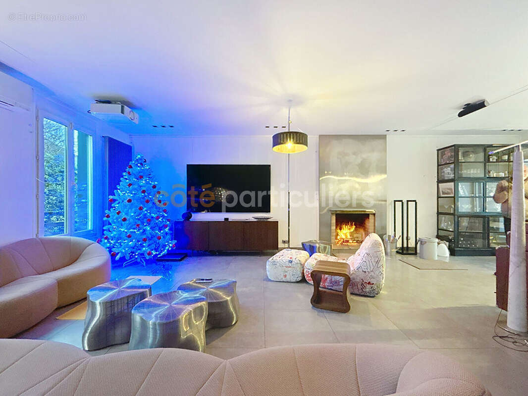 Maison à SAINT-MAUR-DES-FOSSES