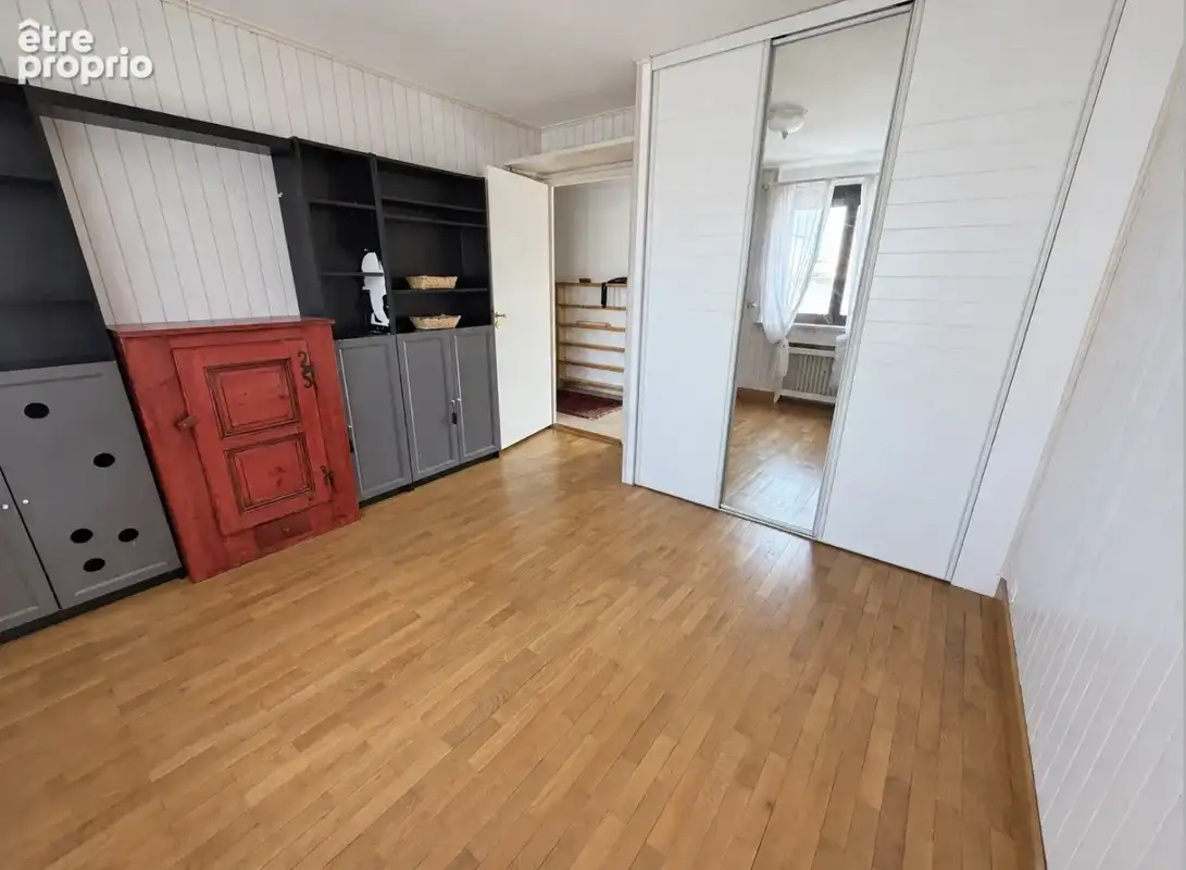 Annemasse Centre – T4 Lumineux Avec Deux Balcons Et Garage. - photo 11