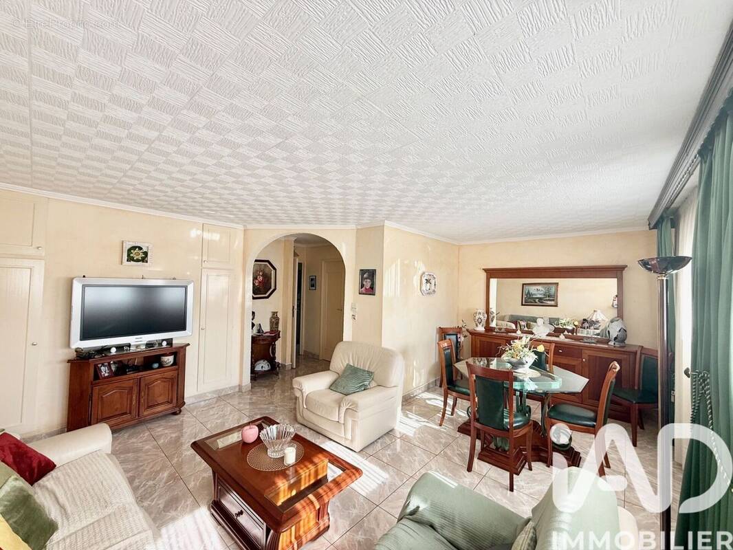 Photo 1 - Appartement à CHILLY-MAZARIN