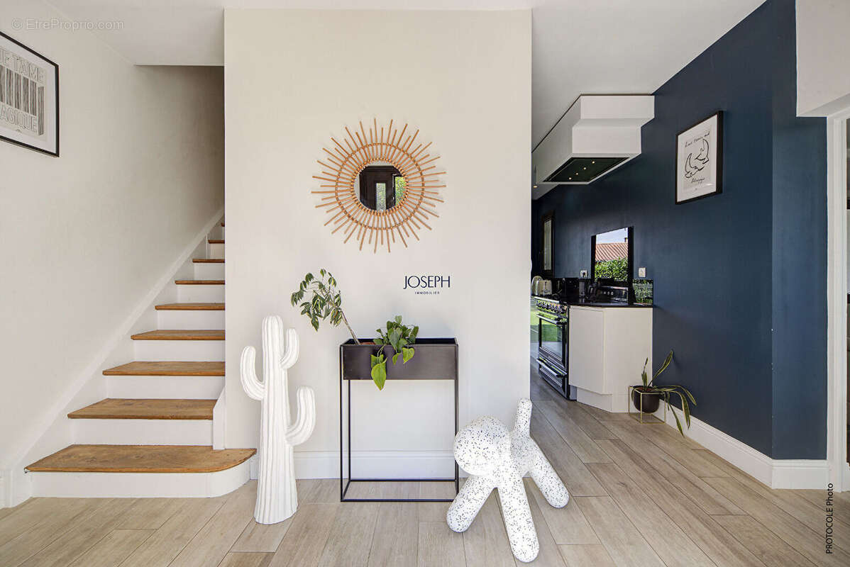 Maison à LA SALVETAT-SAINT-GILLES