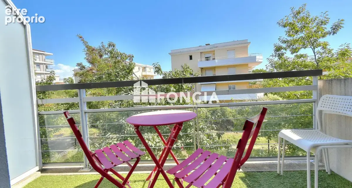ANTIBES – Secteur Jules Grec – 2 pièces avec terrasses, aperçu mer et parking - photo 8