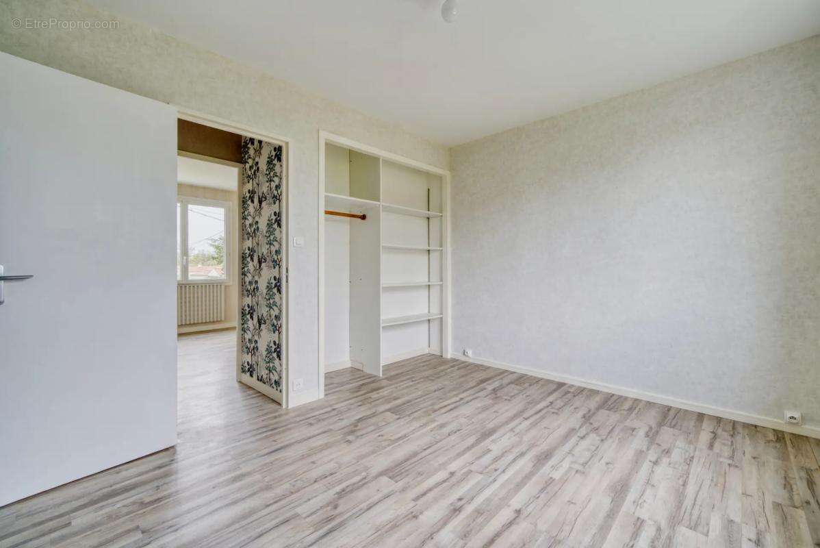 Maison à SAINT-GEORGES-DU-BOIS