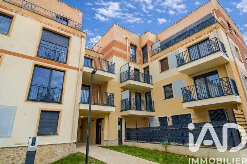 Photo 2 - Appartement à HARDRICOURT