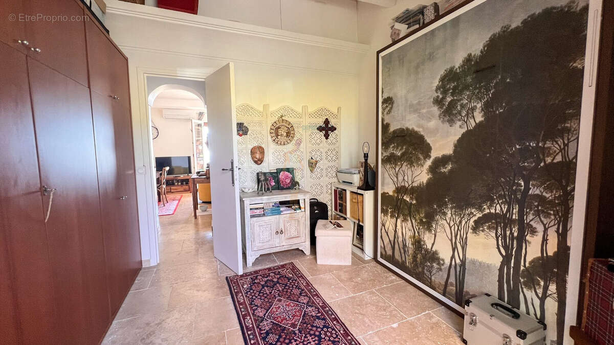 Appartement à LES ISSAMBRES