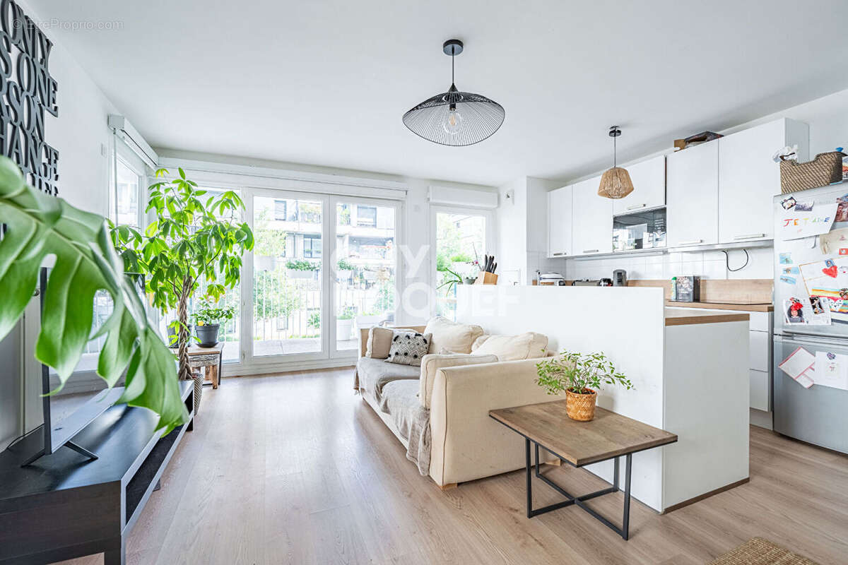 Appartement à GENNEVILLIERS