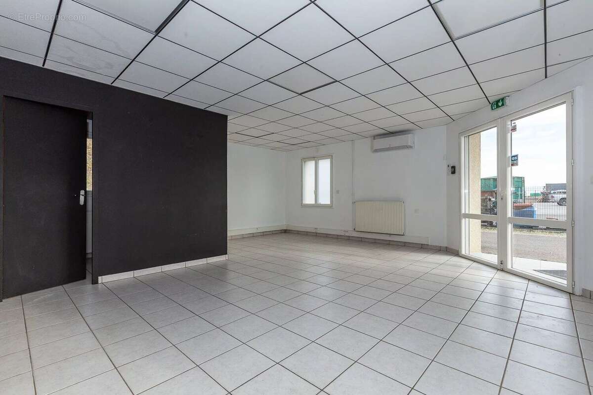 Vente Bureau-local Arandon-passins(38510) 449 000ï¿œ - photo 4