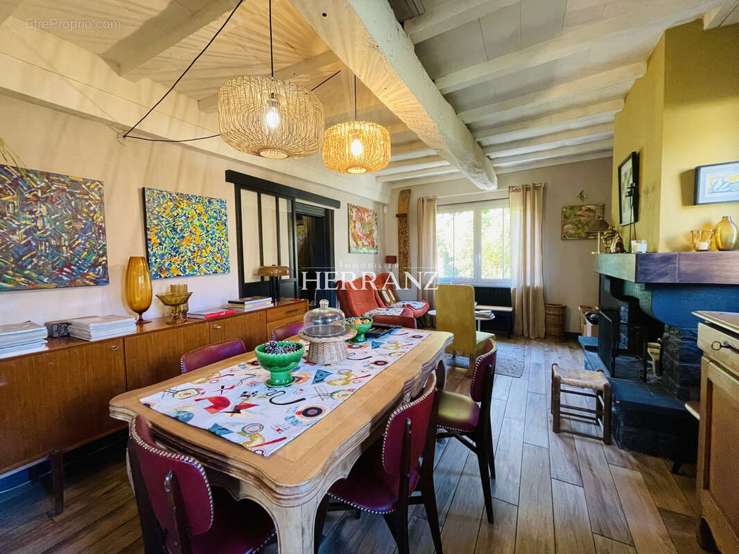 Maison à CABARA