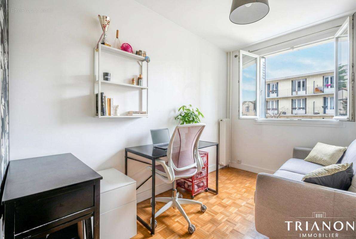 Appartement à SURESNES