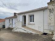 Maison à LA CHAIZE-GIRAUD