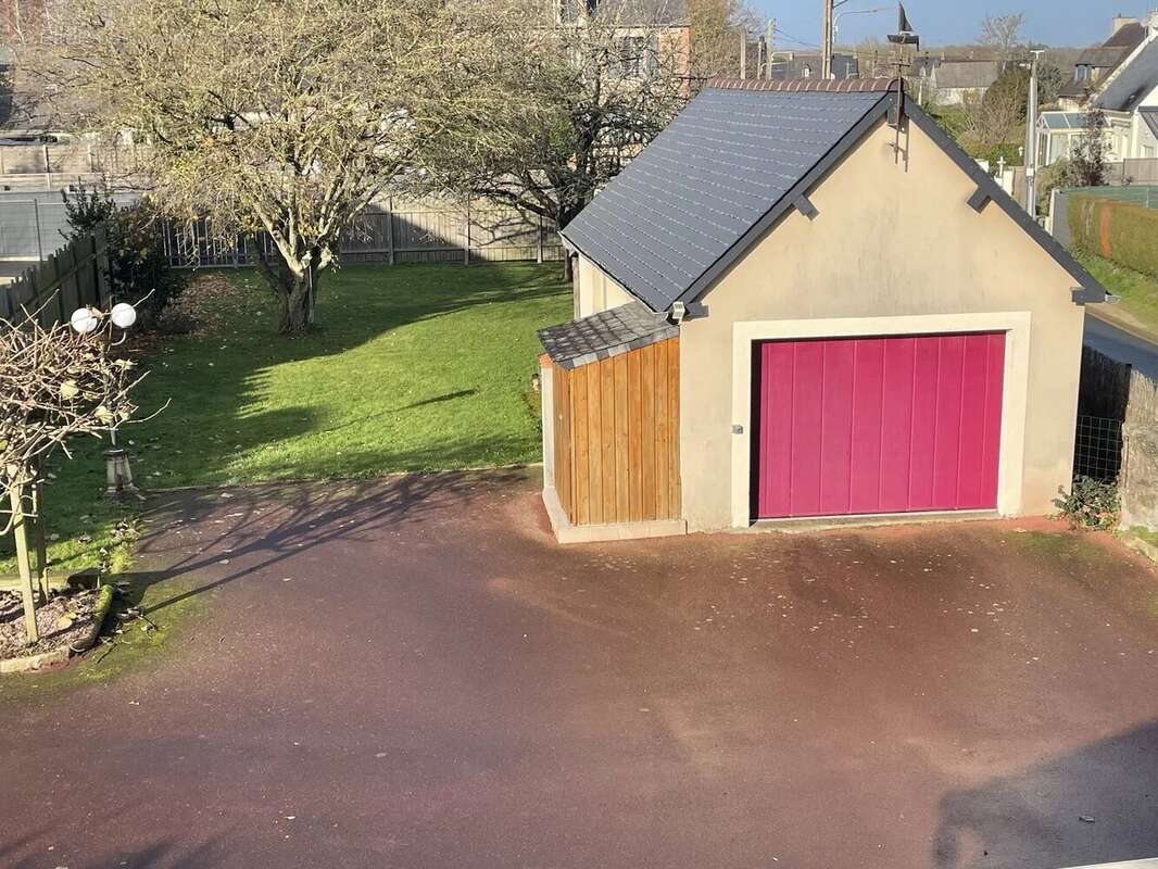 Maison à LA VICOMTE-SUR-RANCE