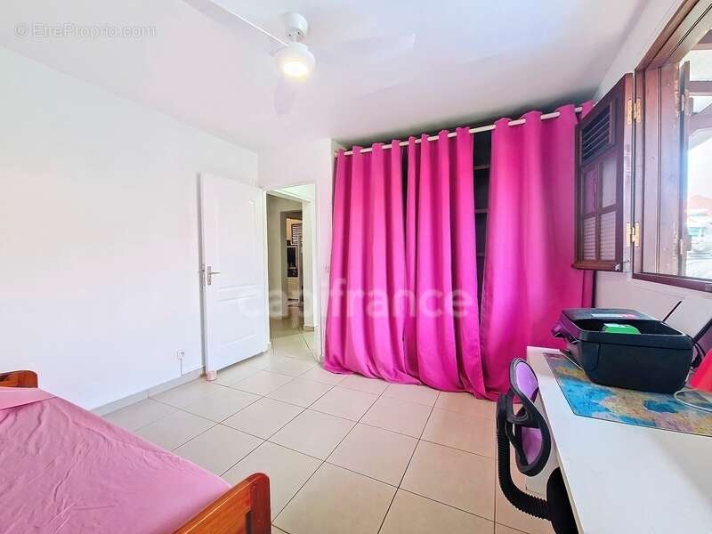 Maison à CAPESTERRE-BELLE-EAU