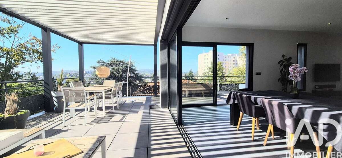 Maison 149 m² à Saint-Etienne  - photo 3