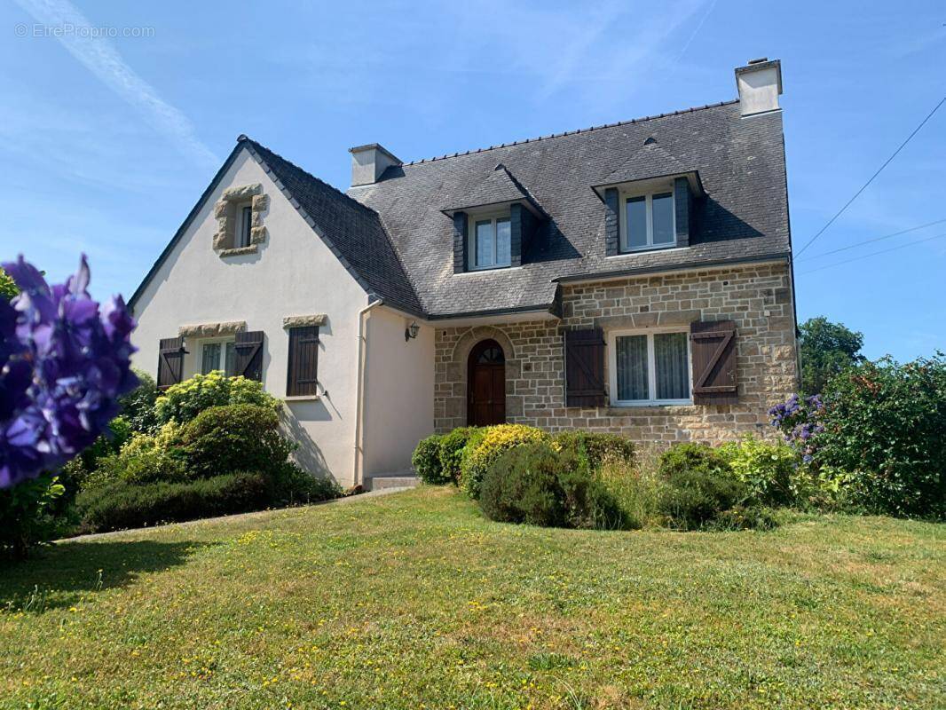 Maison à PLUVIGNER