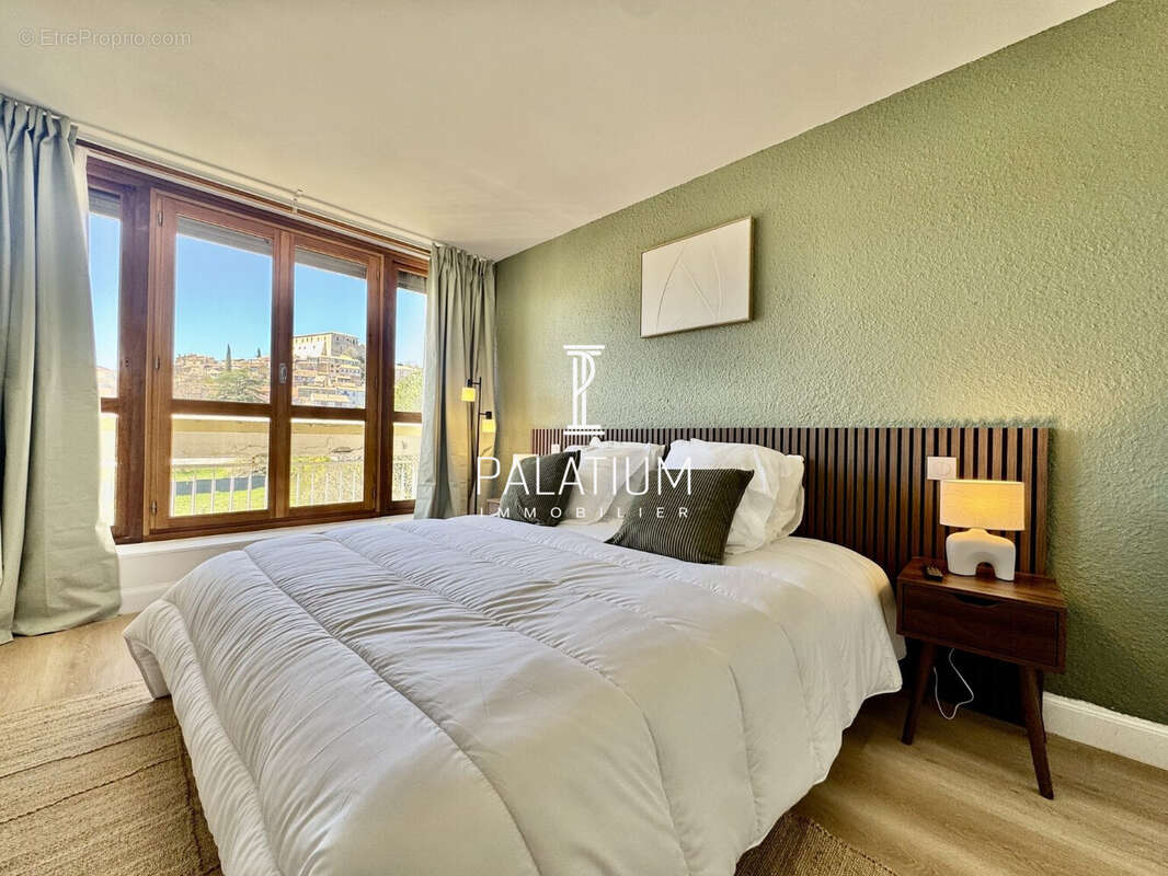 Appartement à GREOUX-LES-BAINS