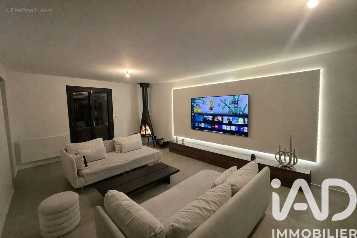 Photo 3 - Maison à LINAS