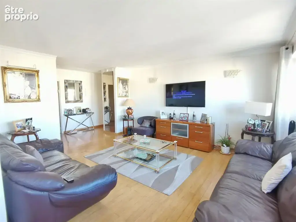 Bas Belleville appartement familial avec une vue dégagée - photo 3