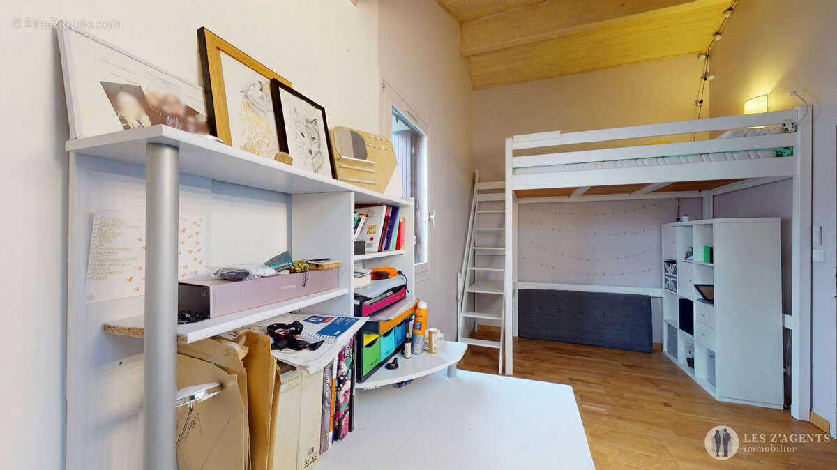 Maison à ECHIROLLES