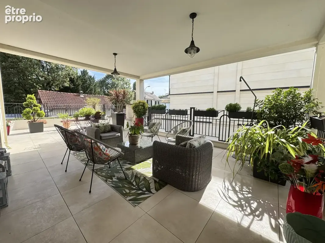St Maur la Varenne 5p117m2 et 120m2 de terrasse - photo 5
