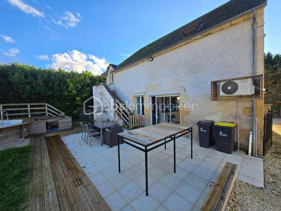 Maison à PARIGNY-LES-VAUX