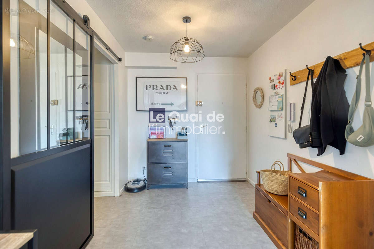 Appartement à MEYLAN