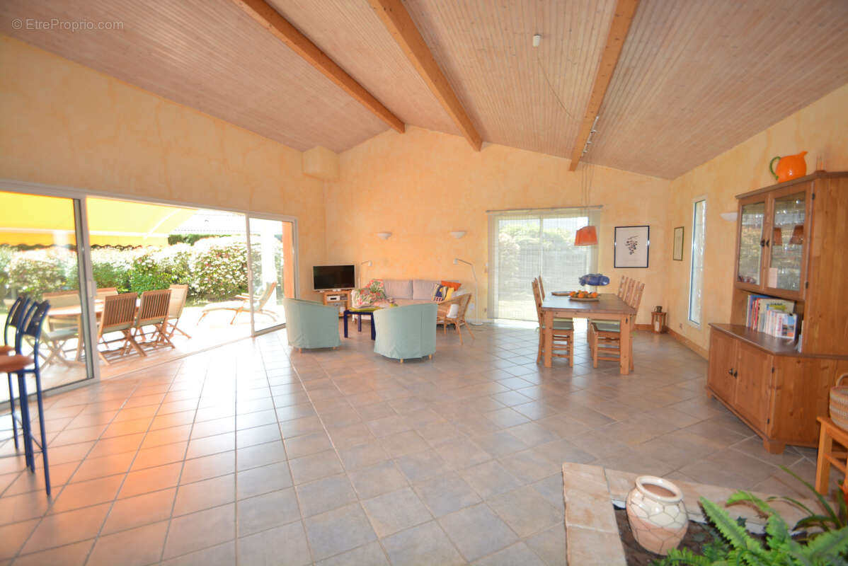 Maison à LE PORGE