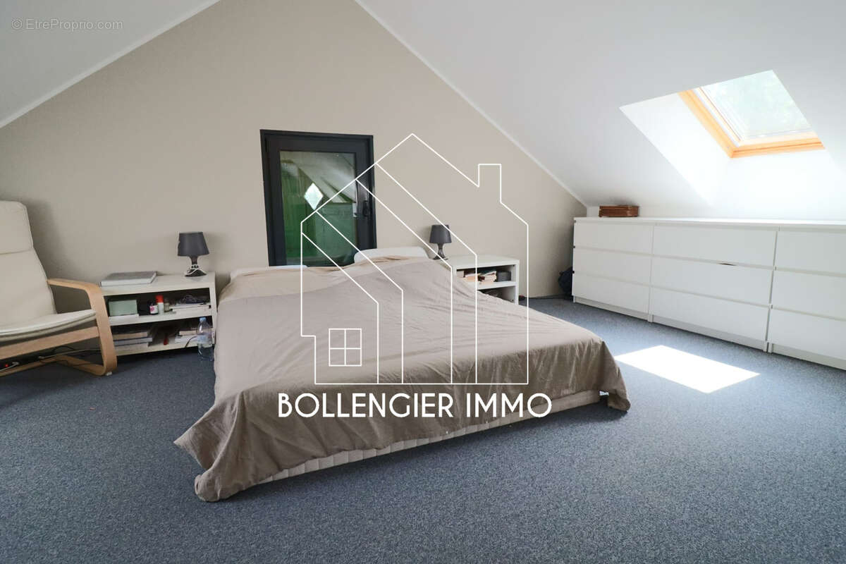Maison avec hangar et dépendances - photo 7