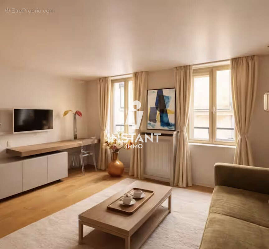 Appartement à PARIS-5E