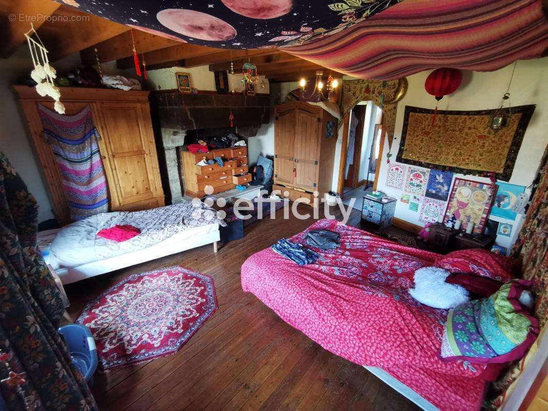 Maison à SAINT-SEVER-CALVADOS