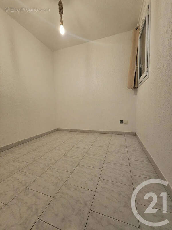 Appartement à SIX-FOURS-LES-PLAGES